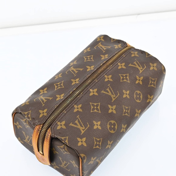 Louis Vuitton Accessories - ❌SOLD OUT❌Louis Vuitton Truth Pat Presion Makeup Bag